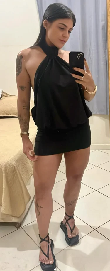 Foto de Larissa, cliente Donna Black, 32 anos